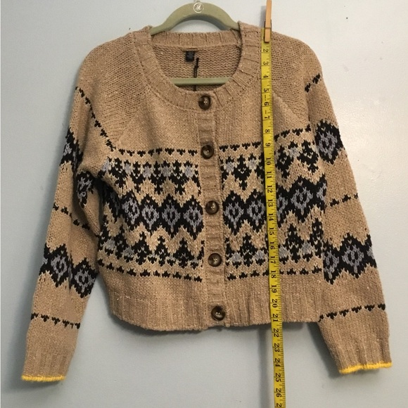 Magaschoni Tan and Black Patterned sweater - Picture 2 of 15